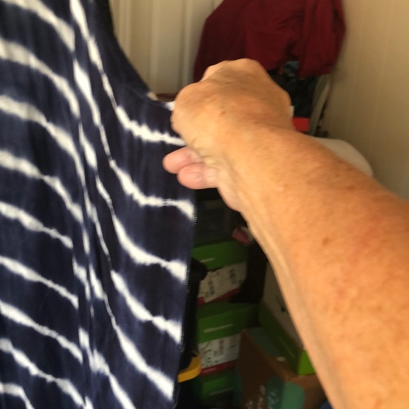 ☆SALE 5 for $25☆ Blue and white cardigan great with slacks/dress - Picture 3 of 6